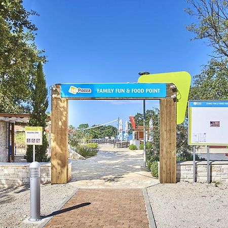 Happy Camp Mobile Homes In Camping Park Umag カリガドル エクステリア 写真