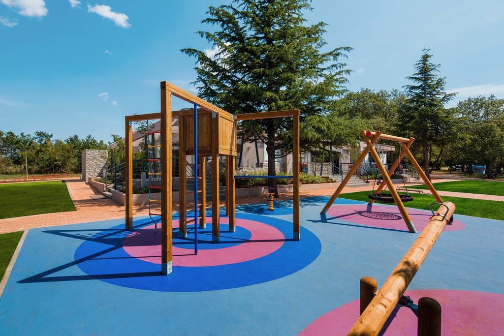 Happy Camp Mobile Homes In Camping Park Umag カリガドル エクステリア 写真