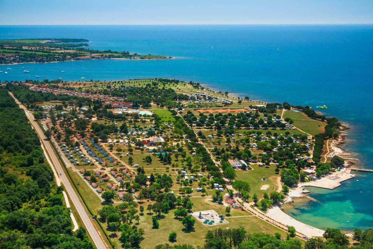 Happy Camp Mobile Homes In Camping Park Umag カリガドル エクステリア 写真